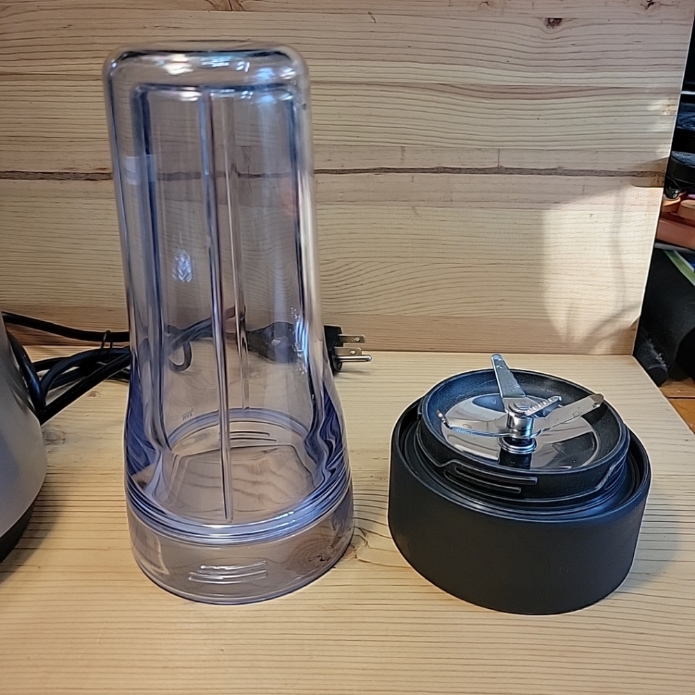 Breville Boss To Go Personal Blender BPB610 - Picture 7 of 10